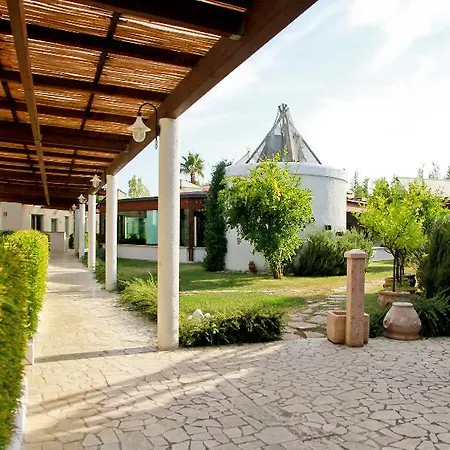 Szálloda Villaggio Turistico Le Mimose 4*