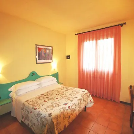 Szálloda Villaggio Turistico Le Mimose