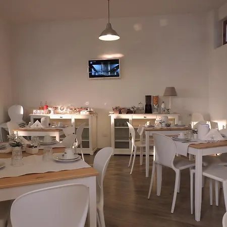 Villaggio Turistico Le Mimose 4*