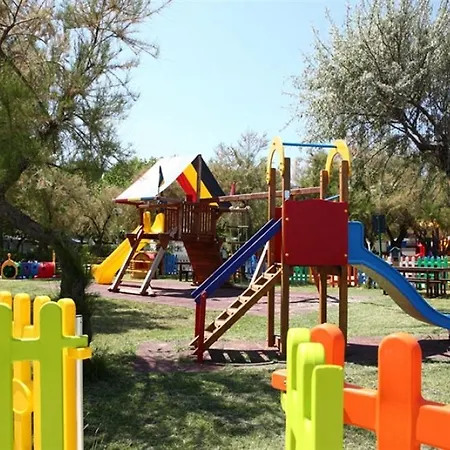 Szálloda Villaggio Turistico Le Mimose Porto SantʼElpidio