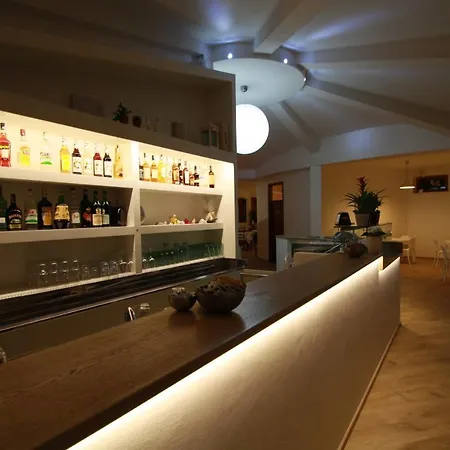 Villaggio Turistico Le Mimose Szálloda 4*