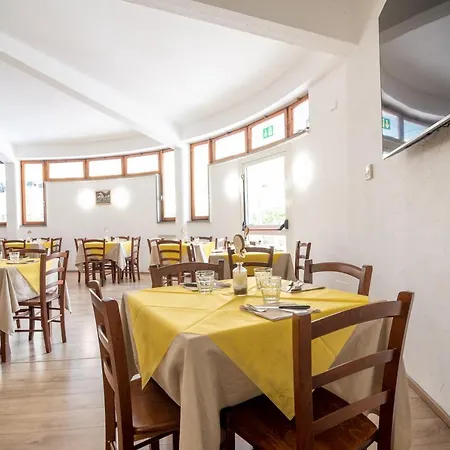 Villaggio Turistico Le Mimose Szálloda