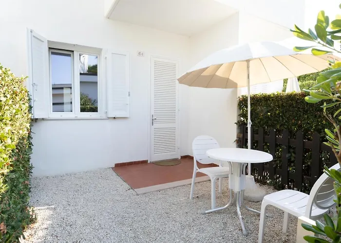 Villaggio Turistico Le Mimose Hotel