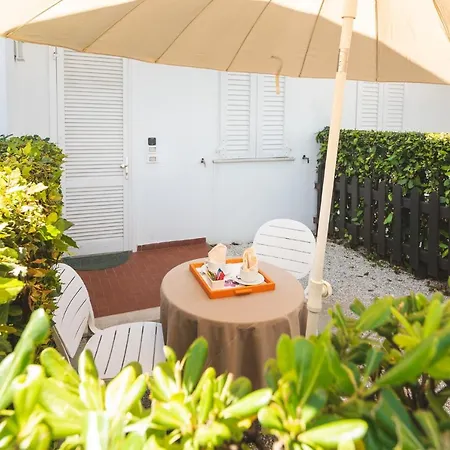 호텔 Villaggio Turistico Le Mimose 4*